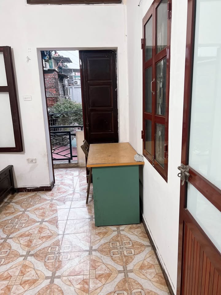 Phòng cho thuê tầng 2 tại Đống Đa, Hà Nội - Giá chỉ 5.7 triệu/tháng