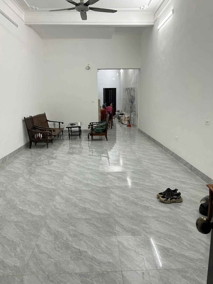 Cho thuê mặt bằng tầng 1 tại Hòa Bình 100m² - Địa điểm kinh doanh lý tưởng!