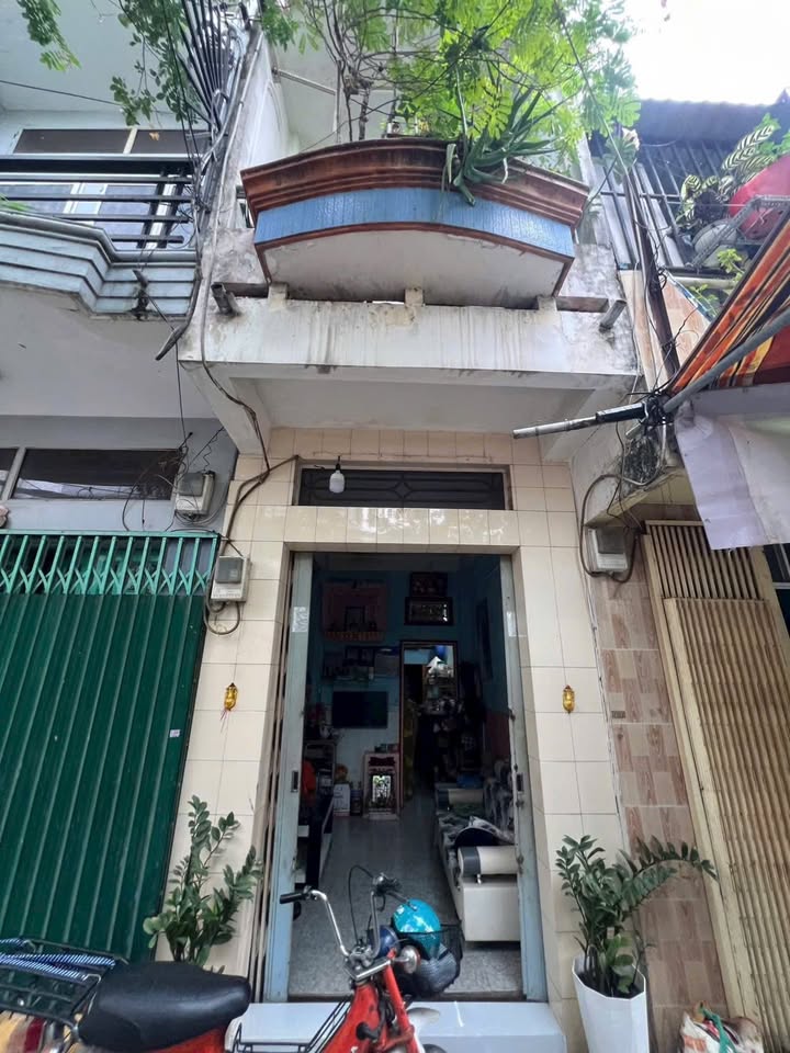 Nhà hẻm 1/ Huỳnh Thiện Lộc, Tân Phú 16m² giá 2.5 tỷ - Hẻm thông rộng, vị trí đẹp!