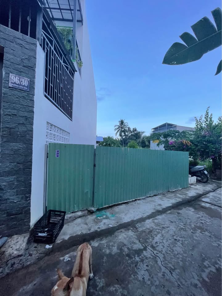 Đất nền hẻm ô tô Liên Hoa, Vĩnh Ngọc, Nha Trang 83.2m² giá 1.6 tỷ - Vị trí đắc địa, an ninh tốt!