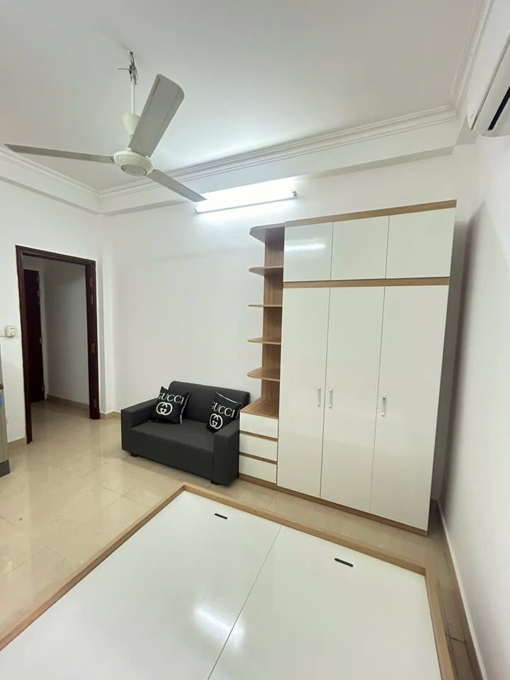 Phòng cho thuê tại 299 Hoàng Hoa Thám, Ba Đình - Nội thất đầy đủ, sẵn sàng vào ở!