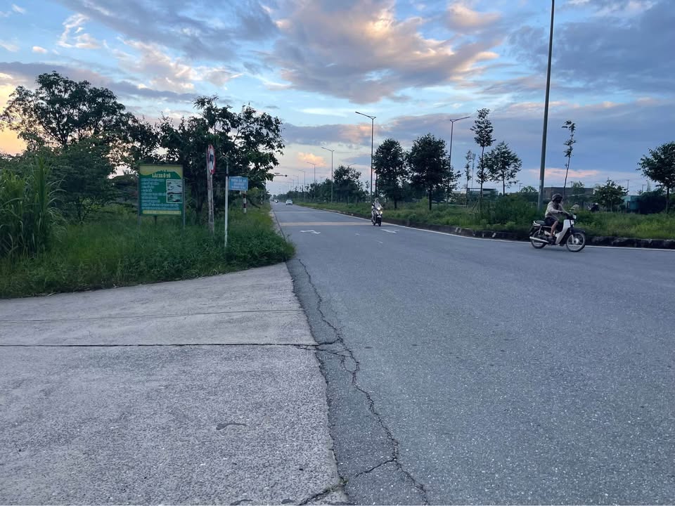 Đất nền Hòa Tiến Đà Nẵng 120m² giá 1.2 tỷ - Phong thủy tốt, xây dựng tự do!