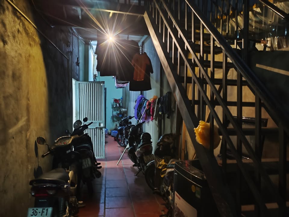 Phòng trọ ghép tại Lĩnh Nam, Hoàng Mai - Chỉ 3.2 triệu/tháng, vào ở ngay!