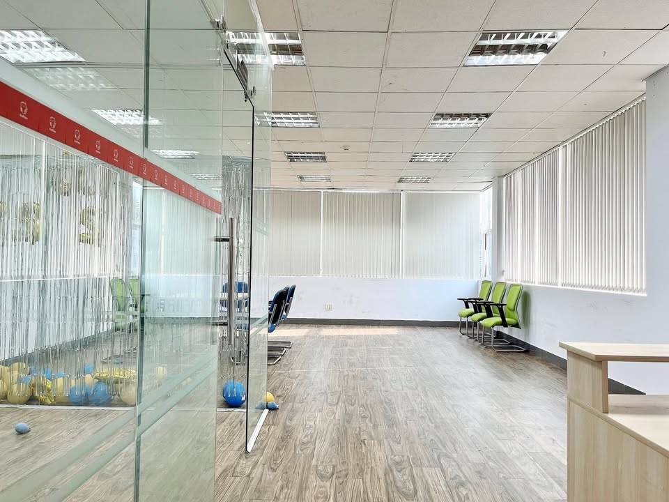 Cho thuê sàn văn phòng 30m² tại Cát Linh - Đống Đa - Giá chỉ 5 triệu