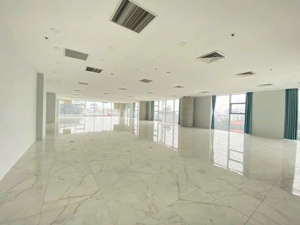 Văn phòng cho thuê tại Xã Đàn - Đống Đa 200m² giá 38 triệu - Sẵn sàng làm việc!
