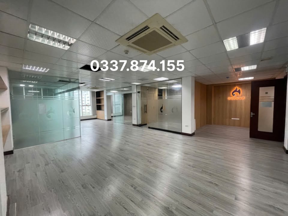 Văn phòng cho thuê Khương Đình 180m² giá 29 triệu - Mặt tiền rộng, xe để thoải mái!