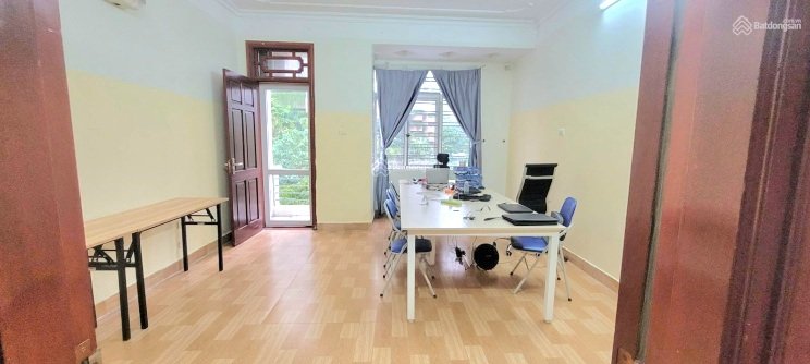 Văn phòng cho thuê Nguyễn Văn Lộc, Hà Đông 30m² giá 5 triệu - Tiện nghi đầy đủ!