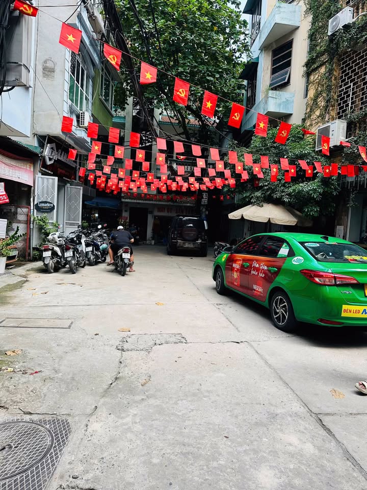 FrontHouse Tây Sơn Đống Đa 64m² giá 21.8 tỷ - Đầu tư toà văn phòng cực đẹp!