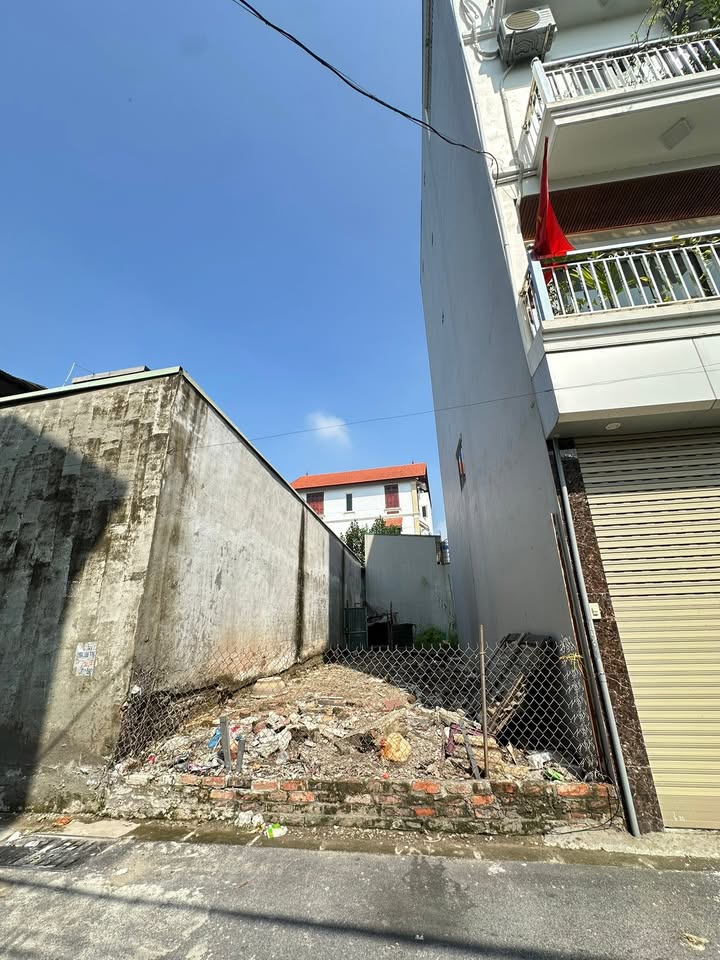 Đất thổ cư Kim Chung Đông Anh 46m² giá 3.2 tỷ - Ngõ thông ô tô, vị trí đắc địa!