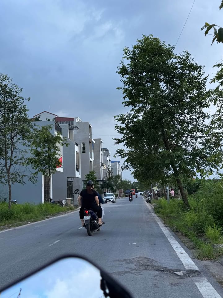 Nhà 3 tầng mặt đường Ngô Thế Vinh, 64m² giá 4.68 tỷ - Thiết kế hiện đại, tặng full nội thất!