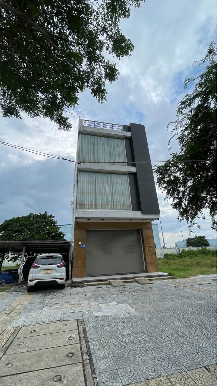 Nhà mặt tiền đường Võ Nguyên Giáp Đà Nẵng 150m² giá 65 triệu - Thích hợp kinh doanh