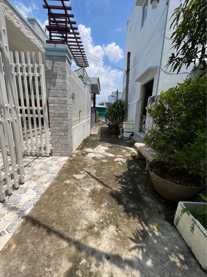 Đất thổ cư Hẻm Đường Sương Nguyệt Anh, Tân An 70m² giá 750 triệu - Thương lượng ngay!