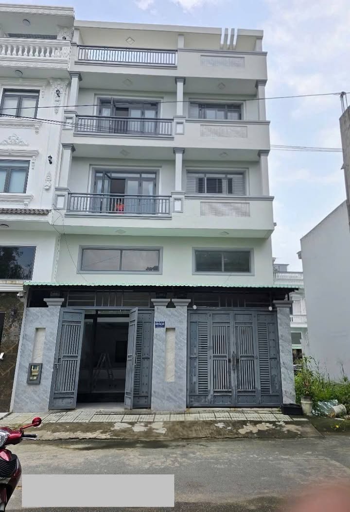 Nhà phố Nhơn Đức, Nhà Bè 88m² giá 7 tỷ - Khu an ninh, không ngập nước!