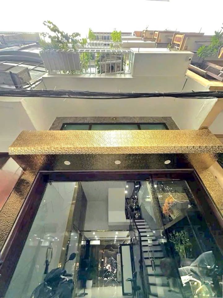 Nhà phân lô Nguyễn Chí Thanh Đống Đa 40m² giá 19.8 tỷ - Vị trí trung tâm hiếm nhà bán!