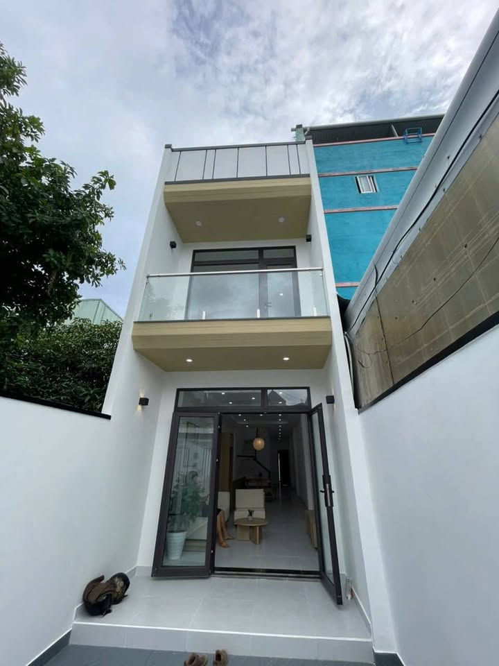 Nhà 2 tầng Hòa Thọ Đông 98m² giá 4.2 tỷ - Thiết kế sang trọng, vào ở ngay!