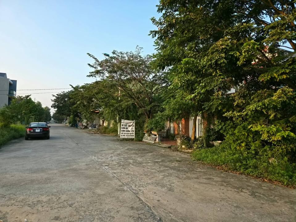Đất nền 120m² KĐT Phúc Sơn, Thổ Tang giá 2.7 tỷ - Đường lớn thuận tiện!