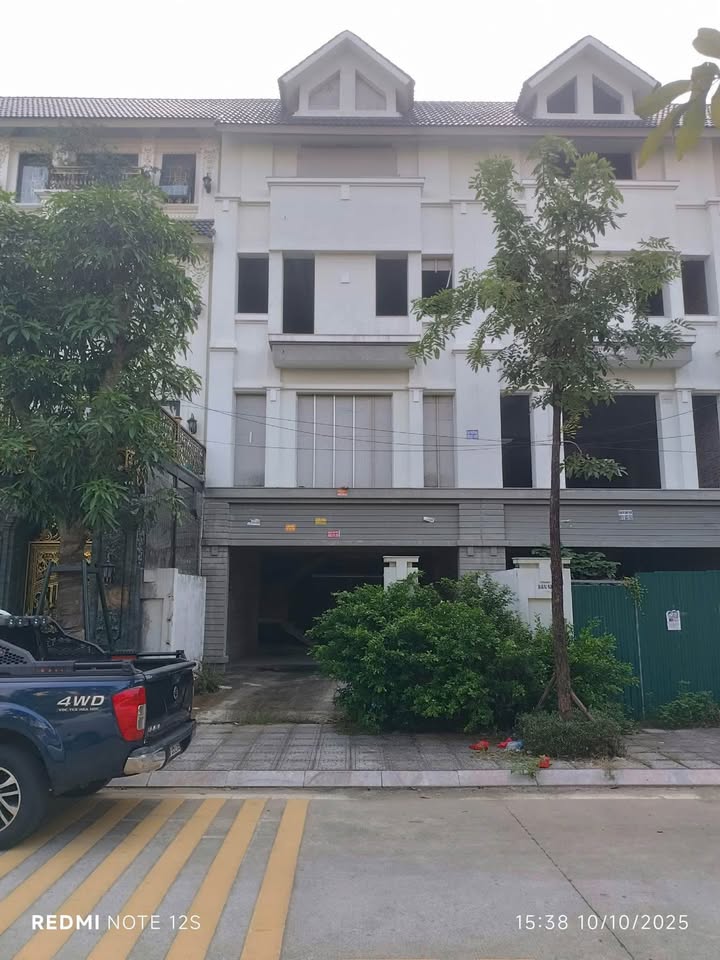 Nhà liền kề cho thuê 120m² khu C Geleximco, Lê Trọng Tấn - Chỉ 11 triệu/tháng!