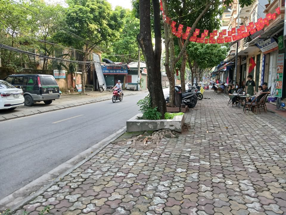 Cho thuê nhà phố Tây Trà 30m² - Kinh doanh sầm uất, mặt tiền đẹp!