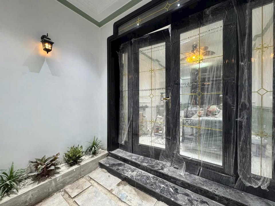 Nhà riêng Đống Đa, 49.6m² giá 10.8 tỷ - Vị trí siêu hiếm gần hồ Ba Mẫu!