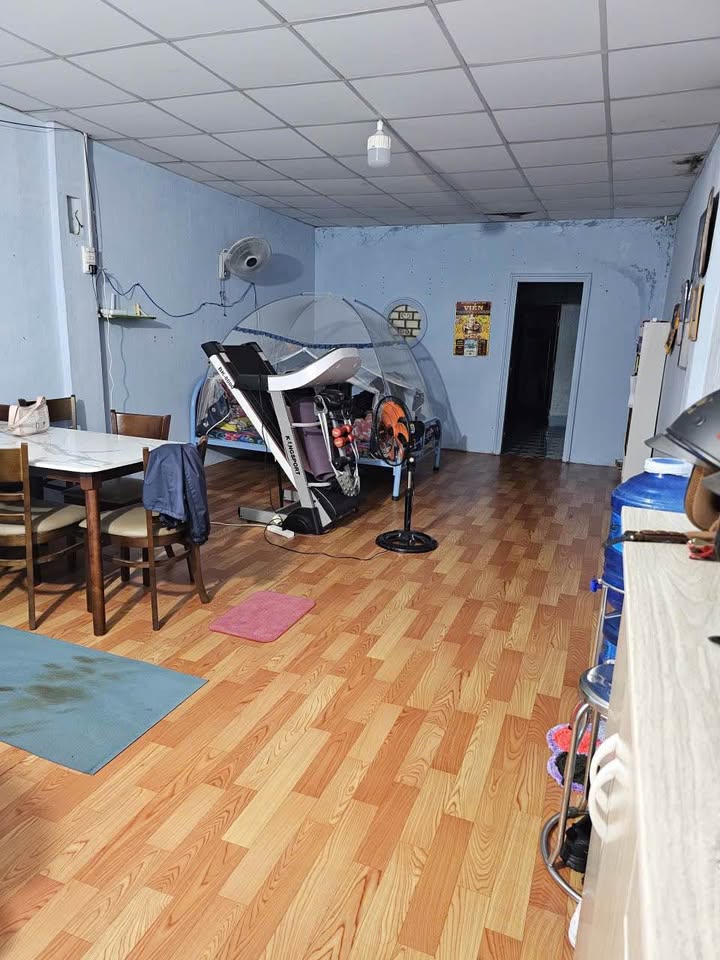 Nhà cho thuê tại Phú Thọ, Thủ Dầu Một - 150m² chỉ 3.5 triệu/tháng - Không gian thoải mái, trồng rau tự do!