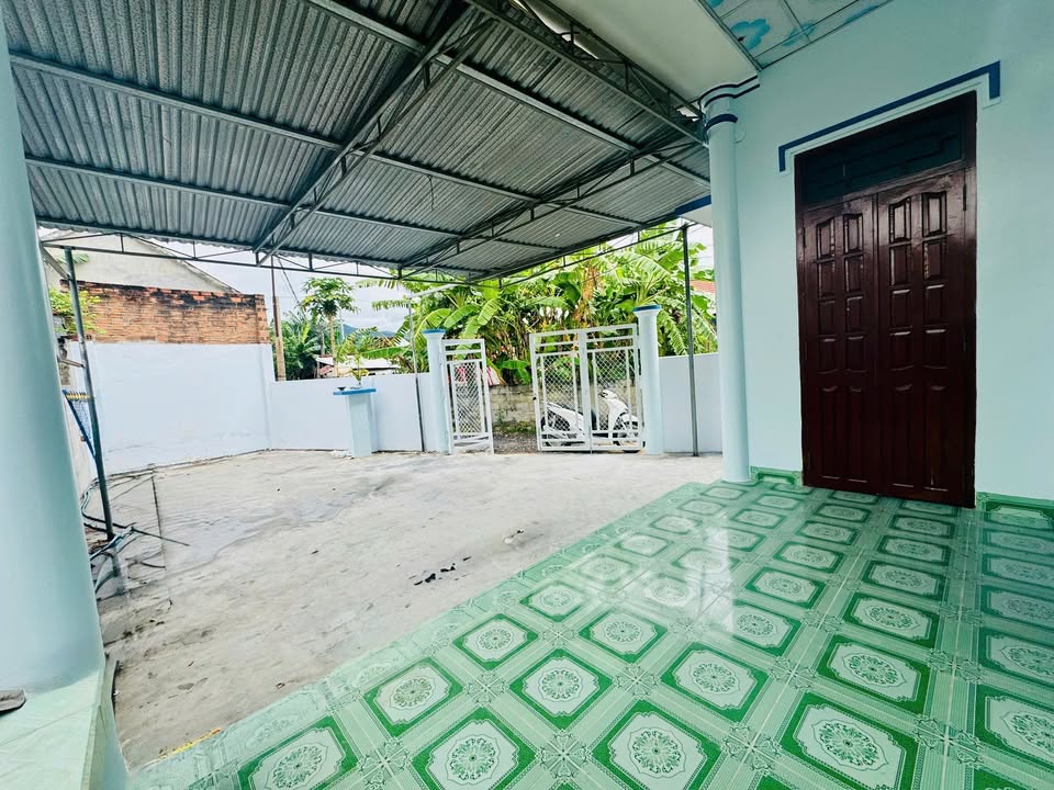 Nhà cấp 4 Hòa Thắng, Ninh Hòa 130m² giá 1 tỷ - Chính chủ, gần chợ, trường học!