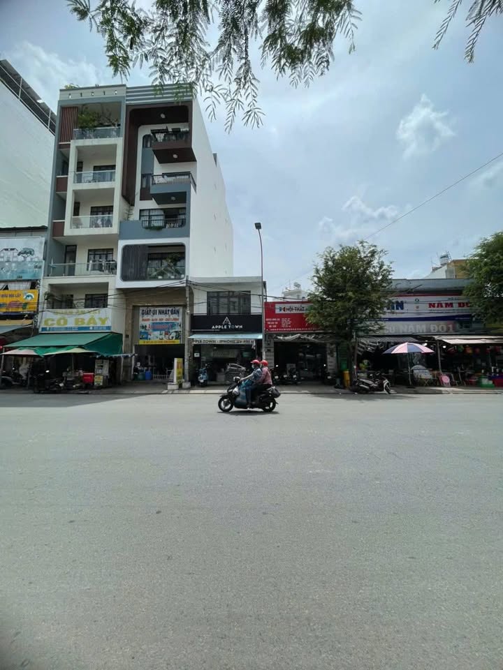 FrontHouse 2 mặt tiền Phạm Văn Bạch, Tân Bình 132m² giá 21 tỷ - Tiềm năng kinh doanh cao