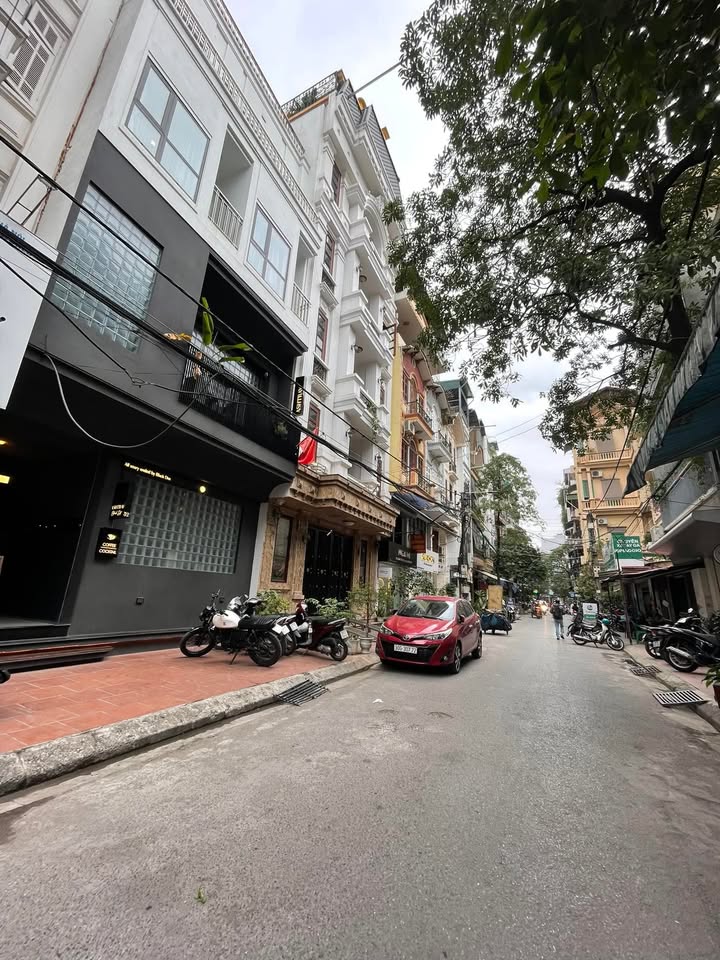 FrontHouse Đống Đa 55m² giá 21 tỷ - Kinh doanh sầm uất ngay mặt ngõ