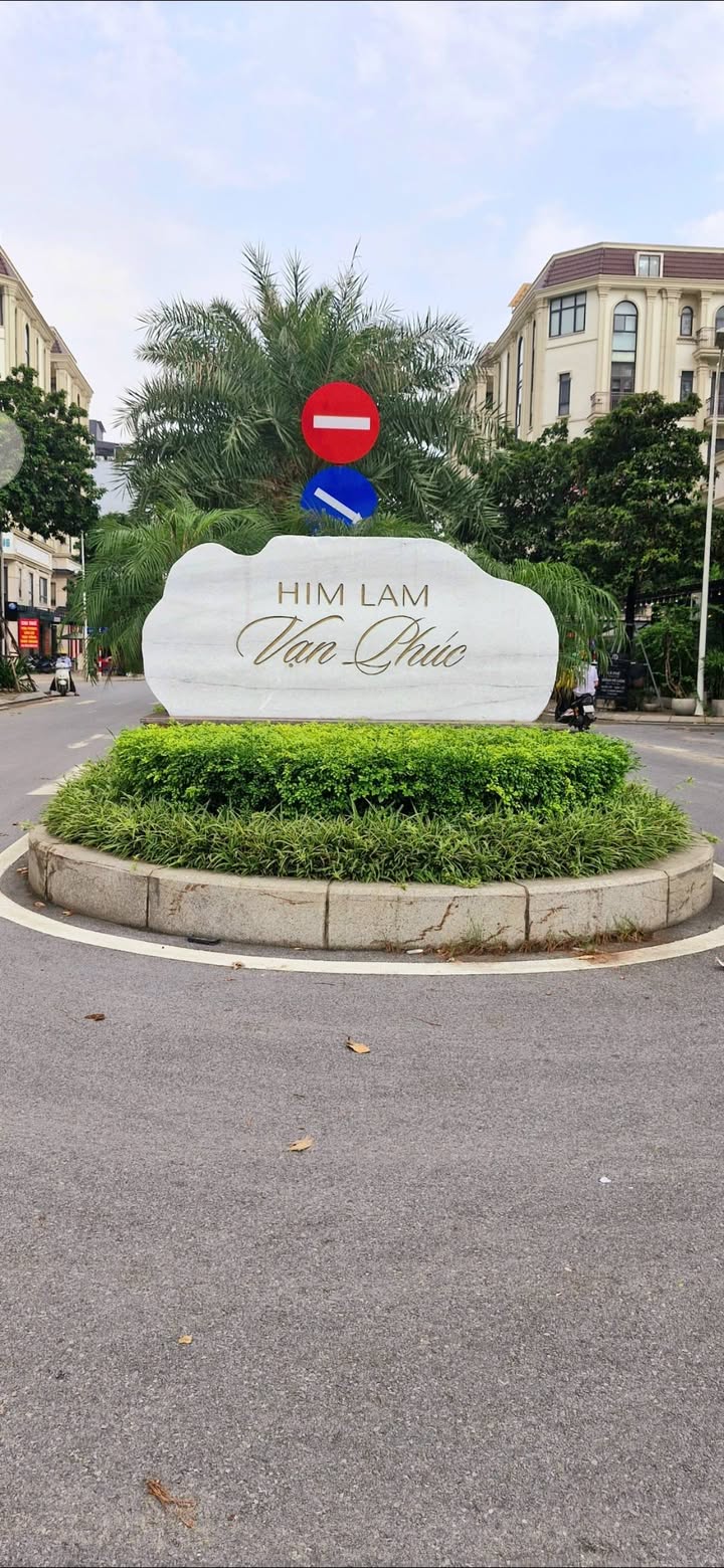 Shophouse KĐT Vạn Phúc, Hà Đông 50m² giá 18 tỷ - Cơ hội đầu tư tuyệt vời!