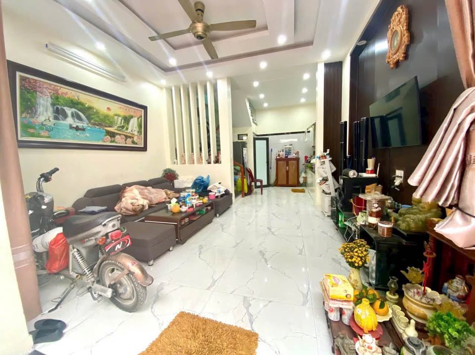 Nhà 2 tầng Lãm Hà, Kiến An 32m² giá 998 triệu - Ngõ rộng ô tô đỗ cửa!