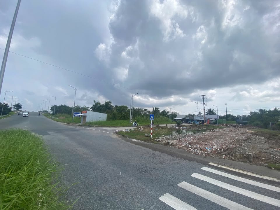 Đất mặt tiền 3/2, Rạch Giá 3000m² - Vị trí vàng cho kinh doanh!