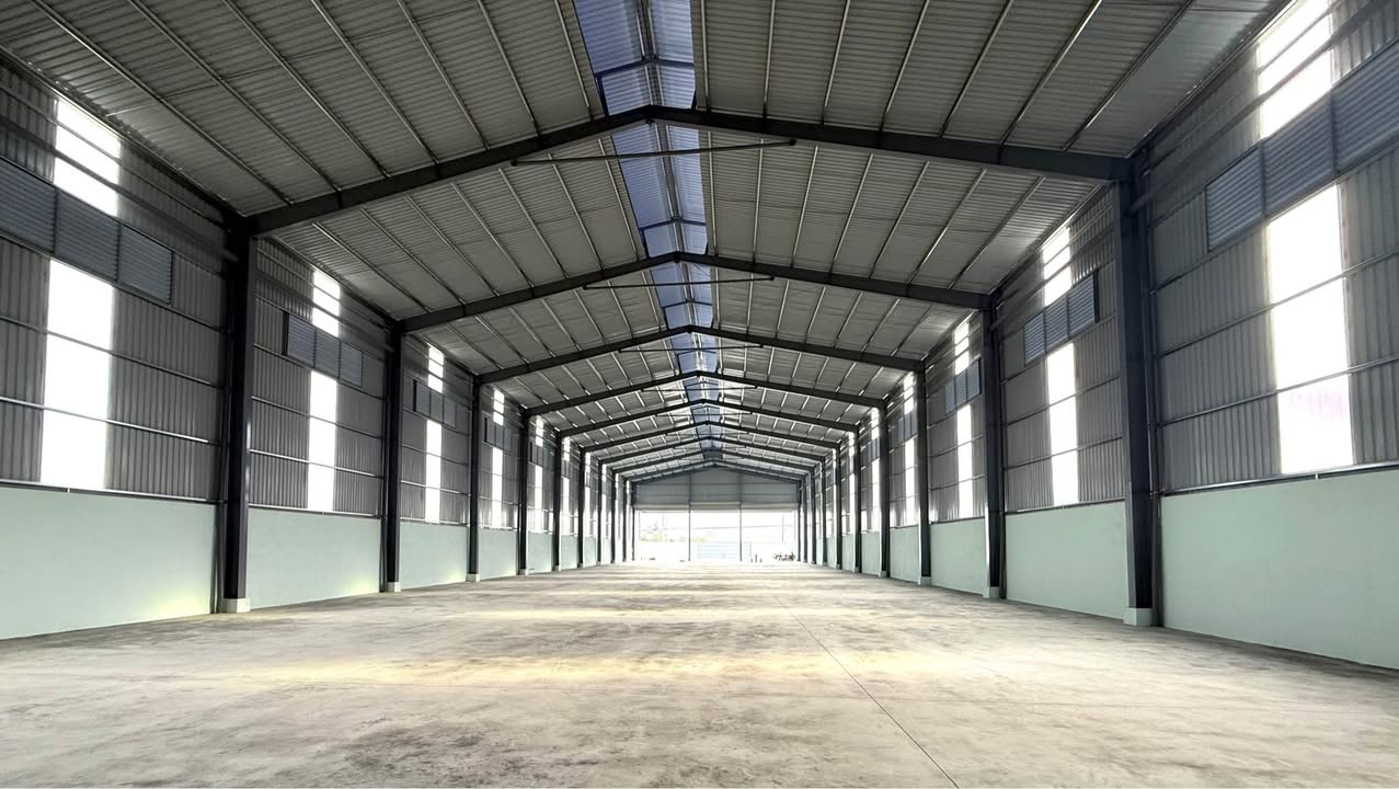 Kho xưởng cho thuê Quốc lộ 62, diện tích 2000m² - Giá thỏa thuận hấp dẫn!