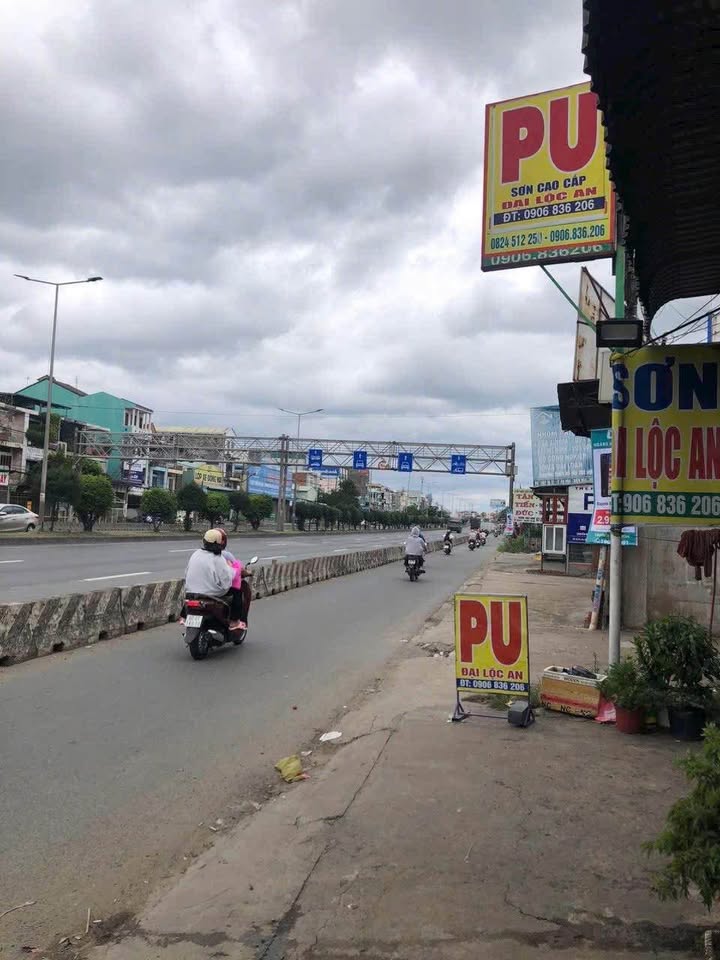 Bán nhà mặt tiền Quốc lộ 51, Long Bình Tân, 140m² - Vị trí kinh doanh đắc địa!