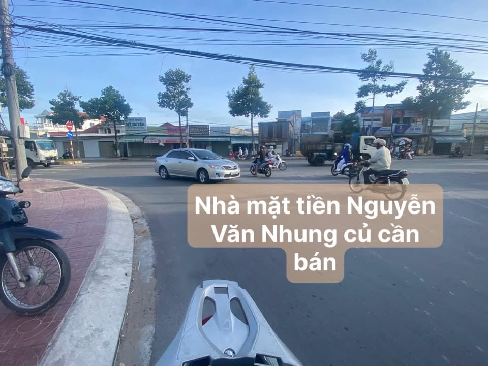 Nhà mặt tiền đường Nguyễn Văn Nhung, 86m² giá 2 tỷ - Vị trí kinh doanh đắc địa!