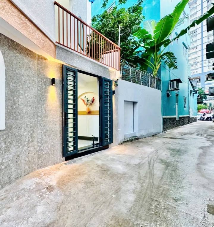 Nhà góc 2 mặt thoáng trên Quốc Lộ 13, Bình Thạnh 42.64m² giá chỉ 6.68 tỷ - Vị trí vàng không thể bỏ qua!