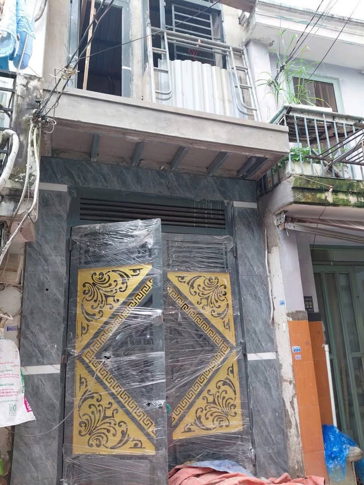 Nhà phố 2 tầng 20m² tại Bình Tân giá 2.75 tỷ - Sổ hồng riêng, vào ở ngay!