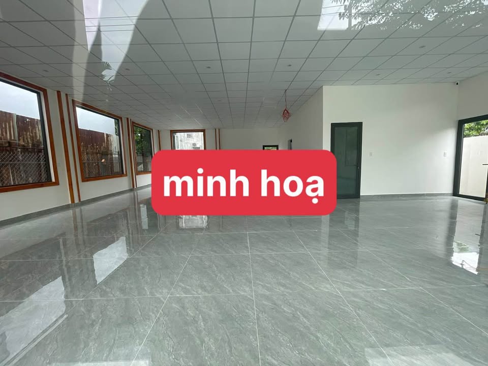 Nhà mặt tiền Lê Duẩn Hải Châu 95m² giá 80 triệu - Khu phố thời trang sầm uất!