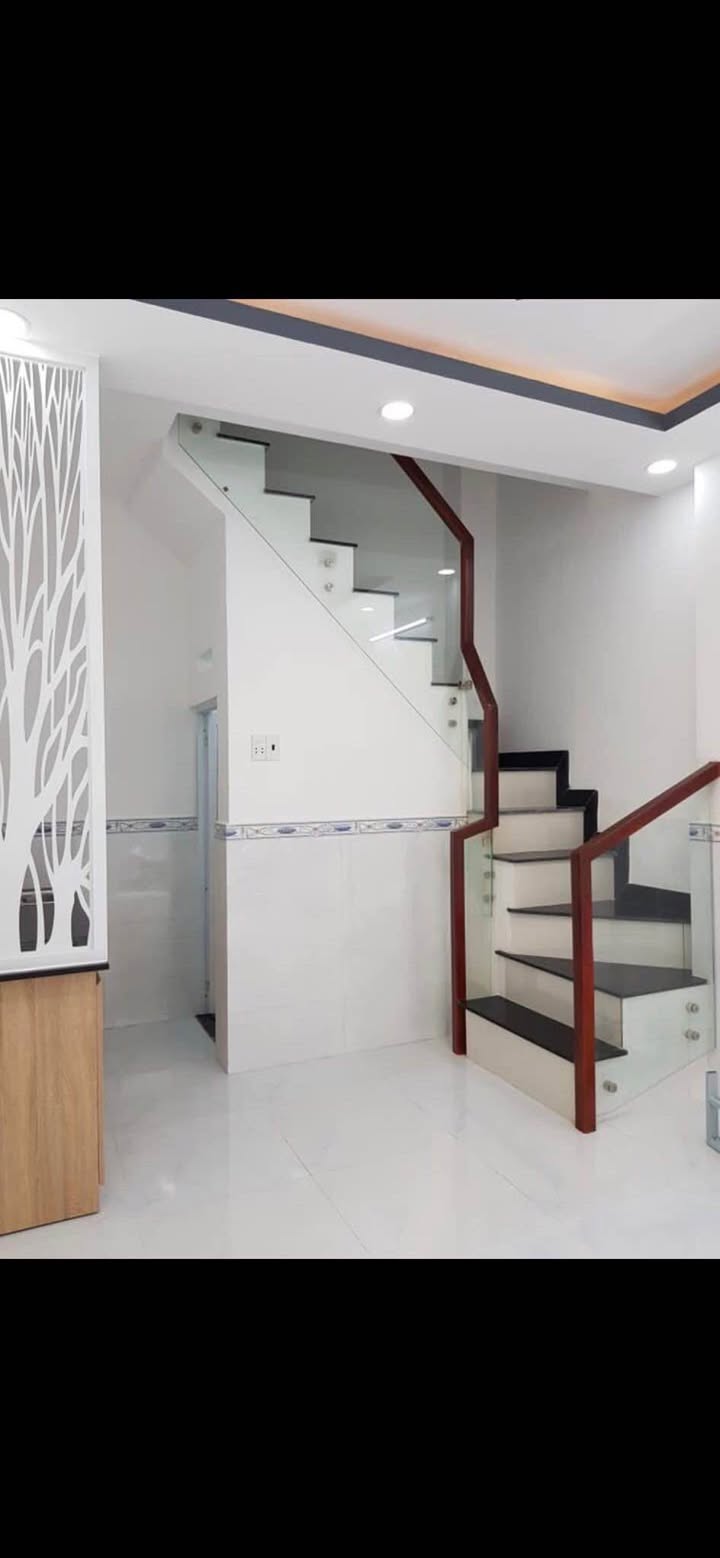 Nhà nguyên căn Q8 đường Âu Dương Lân 20m² giá 7.5 triệu - An ninh yên tĩnh