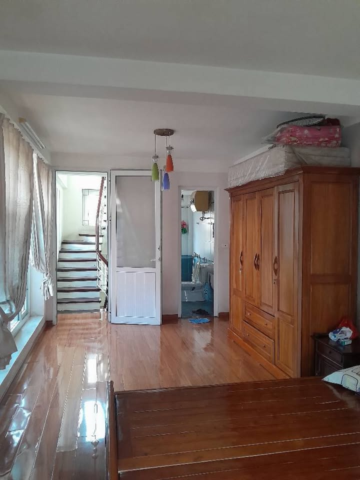 Nhà riêng 6 tầng Ngọc Hà - Hoàng Hoa Thám, 36m² giá 13 tỷ - Ô tô đỗ cửa!