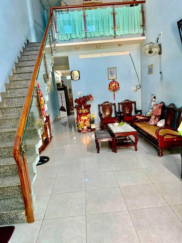 Nhà phố Hòa Thọ Đông, Cẩm Lệ, 82m² giá 3 tỷ - Thiết kế kiên cố, sân rộng