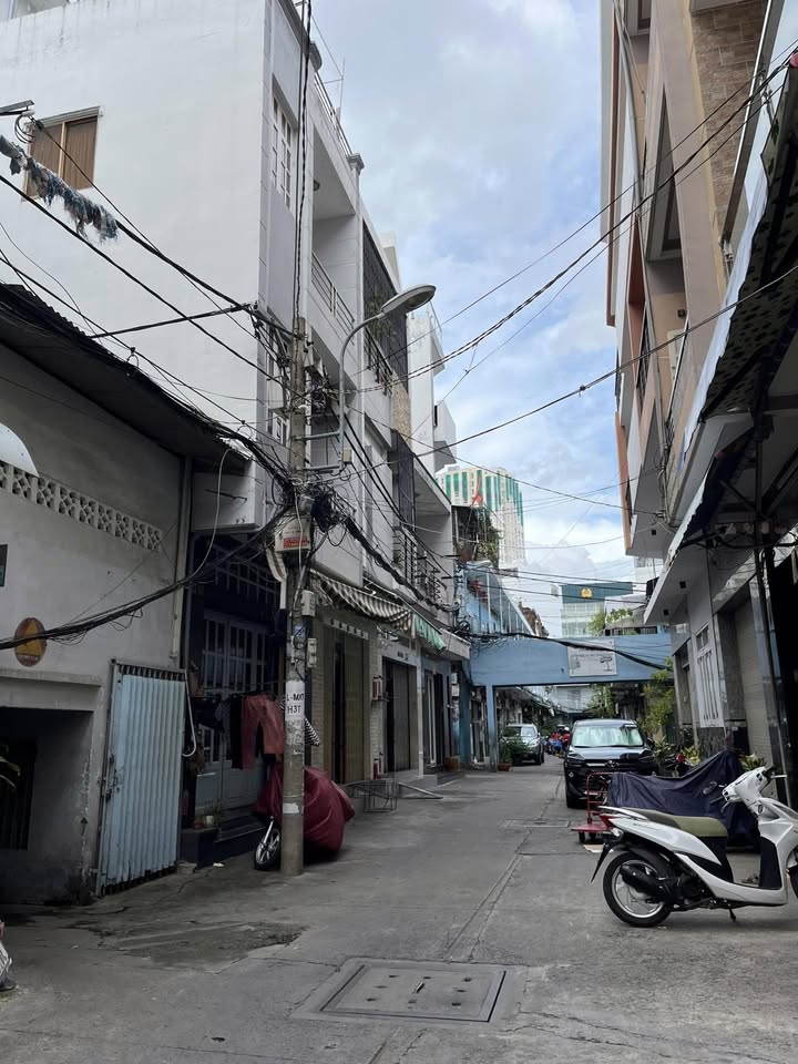 Nhà 3 Tầng Quận 6 - Diện Tích 60m² Giá 8.6 Tỷ - Hàng Hiếm Gần Chợ