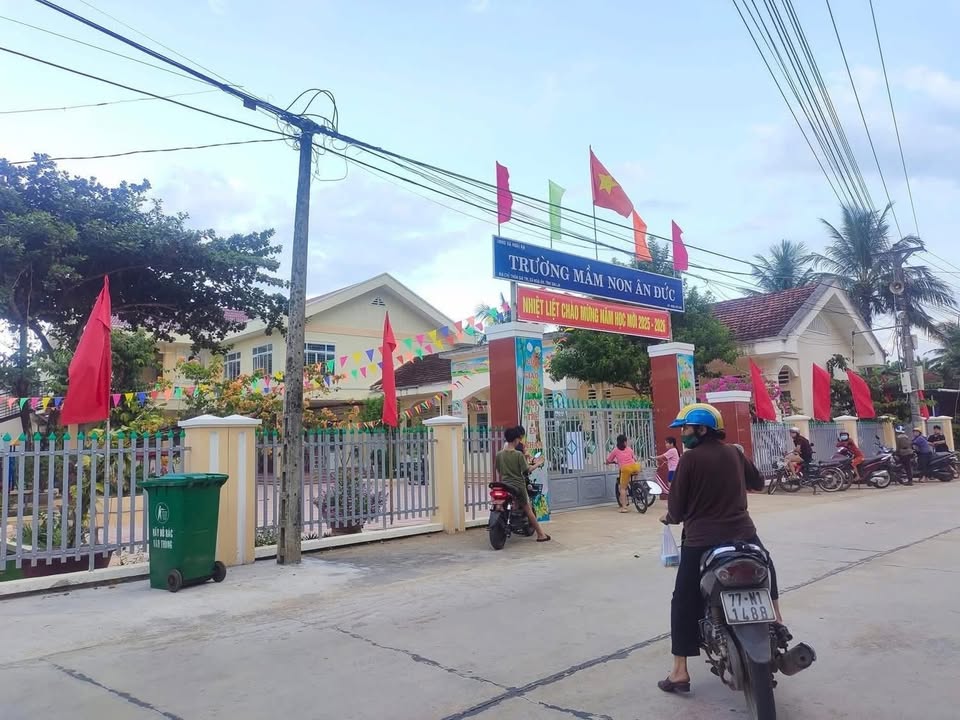 Đất liền kề tại Hoài Ân, Bình Định 240m² giá 1 tỷ - Đầu tư sinh lời ngay!