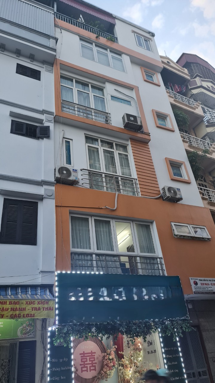 Bán gấp nhà mặt phố An Dương, Tây Hồ 27m² giá 11 tỷ - Kinh doanh đỉnh cao!