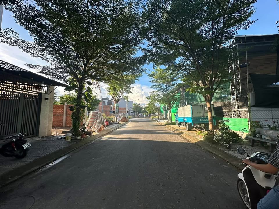 Đất nền Khu đô thị Thái Hưng Nha Trang 100m² giá 5.3 tỷ - Đối diện công viên xanh mát!