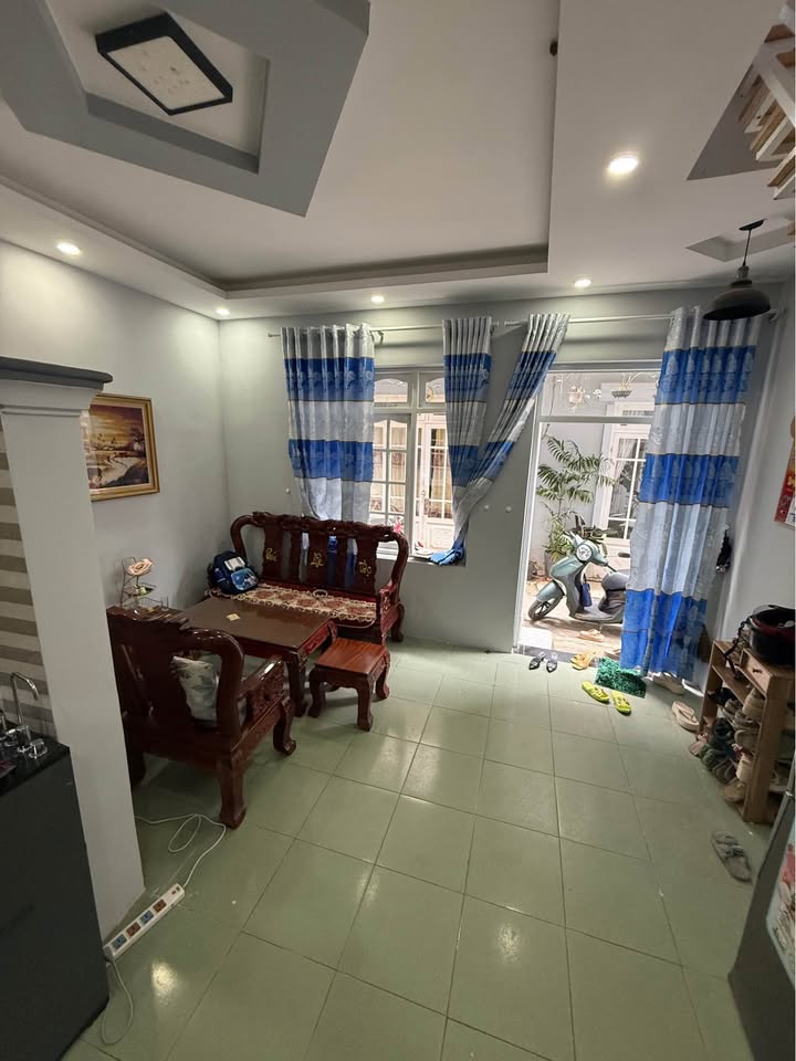 Nhà riêng Đà Lạt 100m² giá 2.65 tỷ - Sổ đỏ chính chủ, bán gấp!