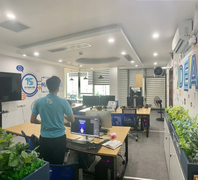 Cho thuê văn phòng tại Duy Tân Cầu Giấy 130m² giá 22 triệu - Bàn giao ngay, an ninh 24/24!