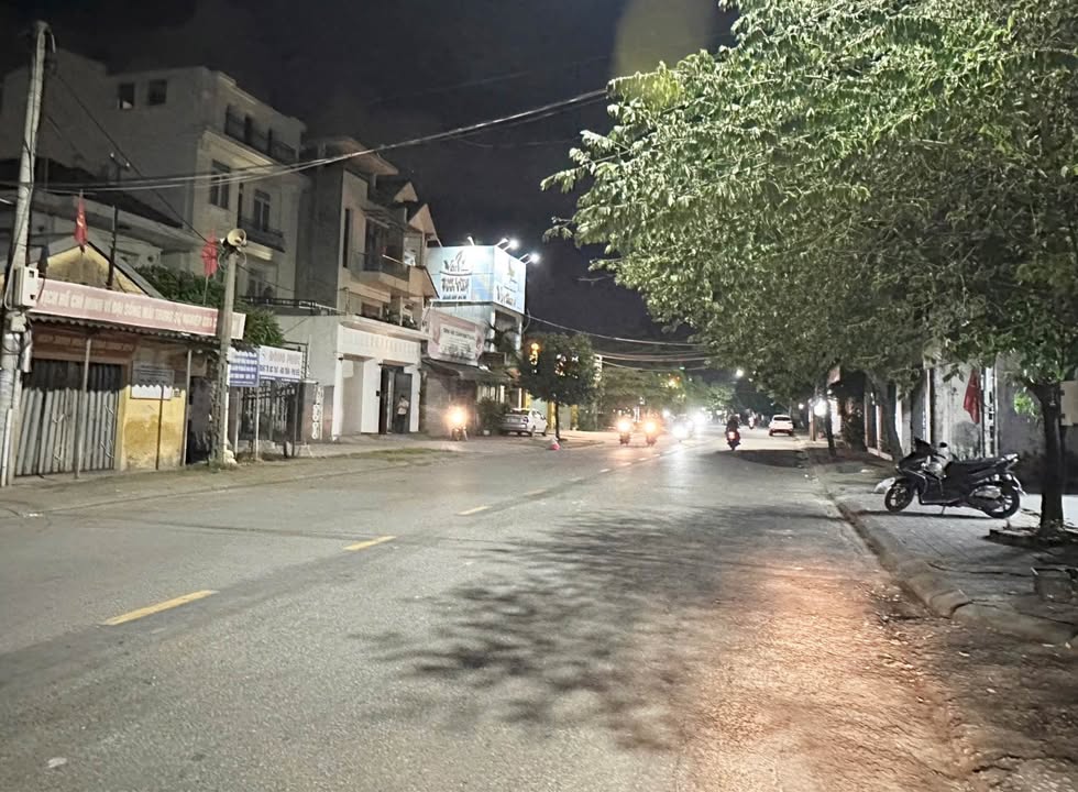 Mặt tiền Nguyễn Sinh Cung, Phường Vỹ Dạ, 95m² giá 6 tỷ - Đầu tư sinh lời tuyệt vời!