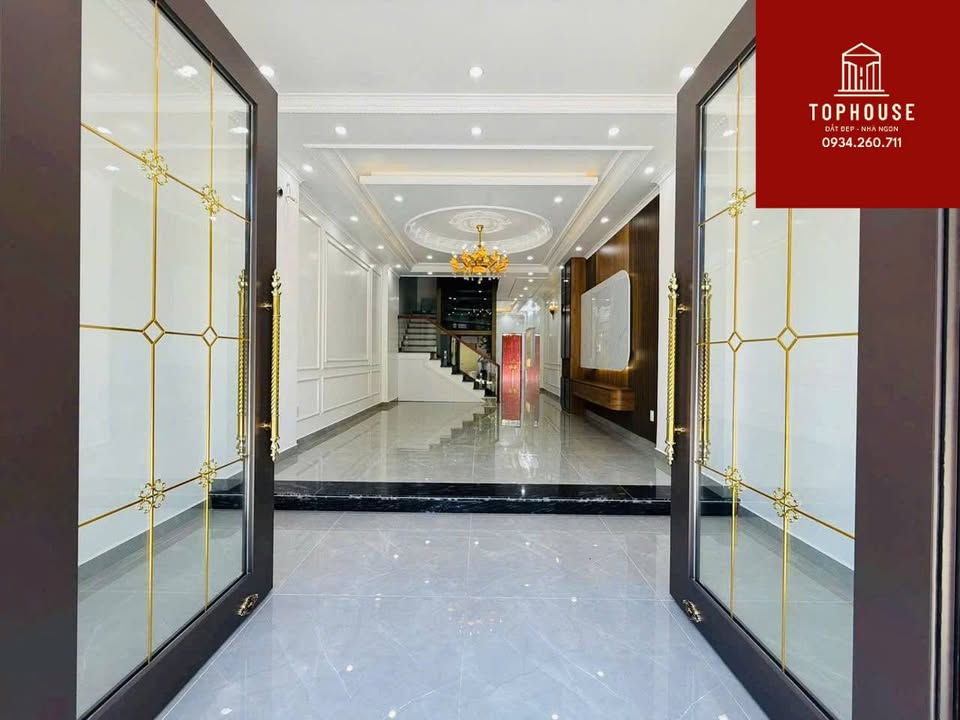 Nhà đẹp Ngô Quyền Hải Phòng 77.4m² giá 10.8 tỷ - Thiết kế hiện đại, thang máy sang trọng!