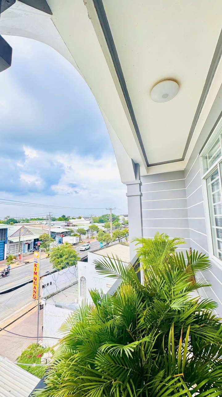 Nhà nghỉ + Nhà yến mặt tiền TL 943, Mỹ Hòa, Long Xuyên 181m² giá 13 tỷ - Đầu tư sinh lời cao!