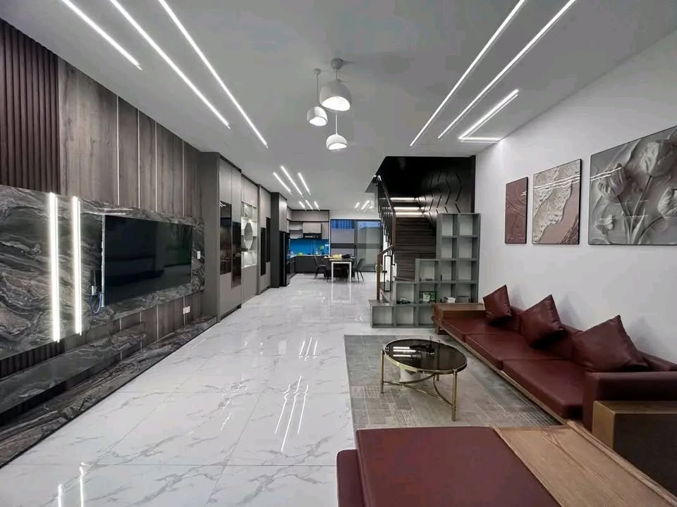 Nhà cho thuê nguyên căn Mỹ Gia, Nha Trang 3PN giá 25 triệu - Nội thất cao cấp, gần hồ bơi!