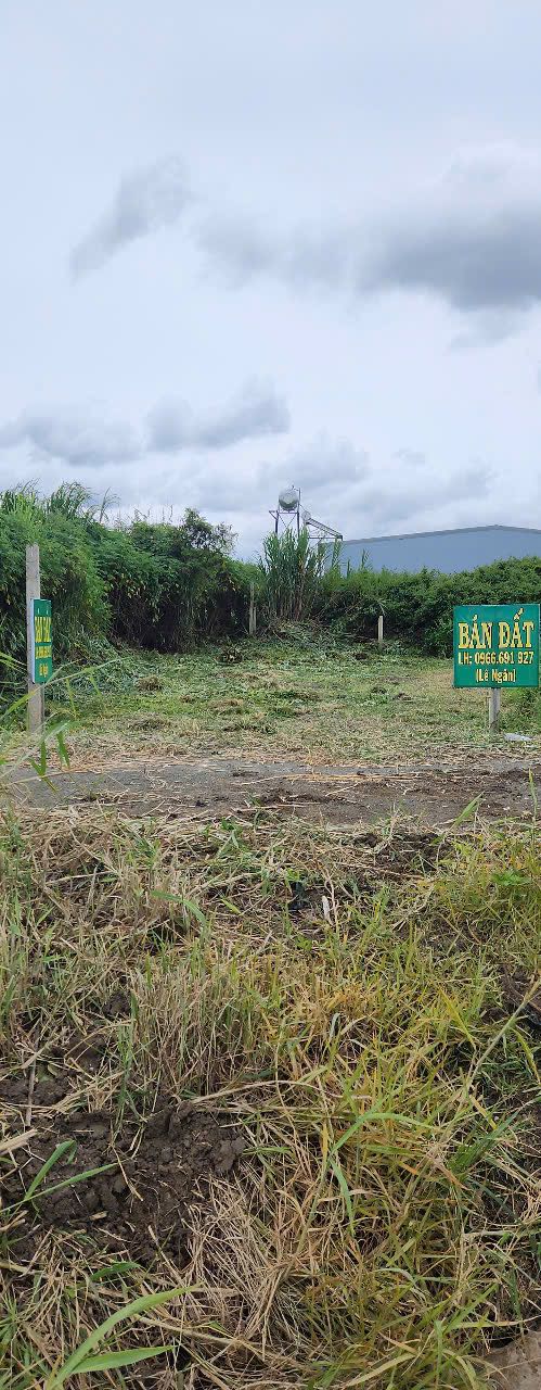 Đất nền đẹp tại đường Hàn Thuyên, Đức Trọng, Lâm Đồng 122,6m² giá chỉ 1 tỷ - Sẵn sàng xây dựng!